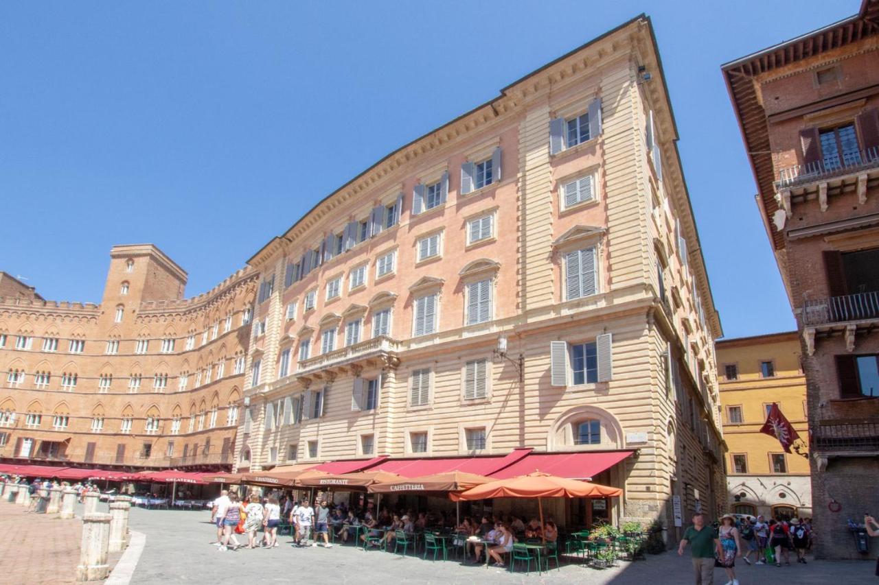 Palazzo Chigi Zondadari Leilighet Siena Eksteriør bilde